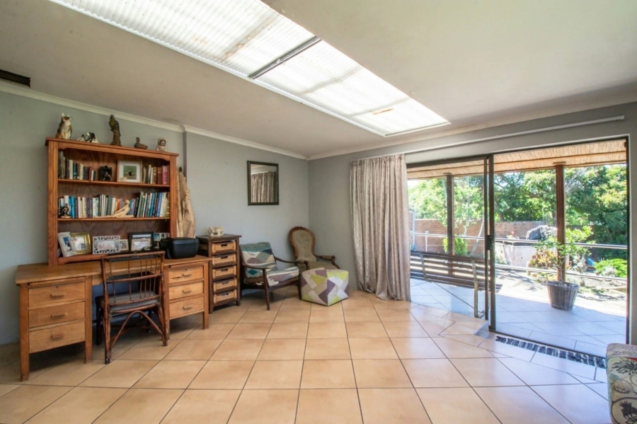 4 Bedroom Property for Sale in Sunrise On Sea Eastern Cape